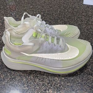 Nike Zoom Fly Tennis Shoes